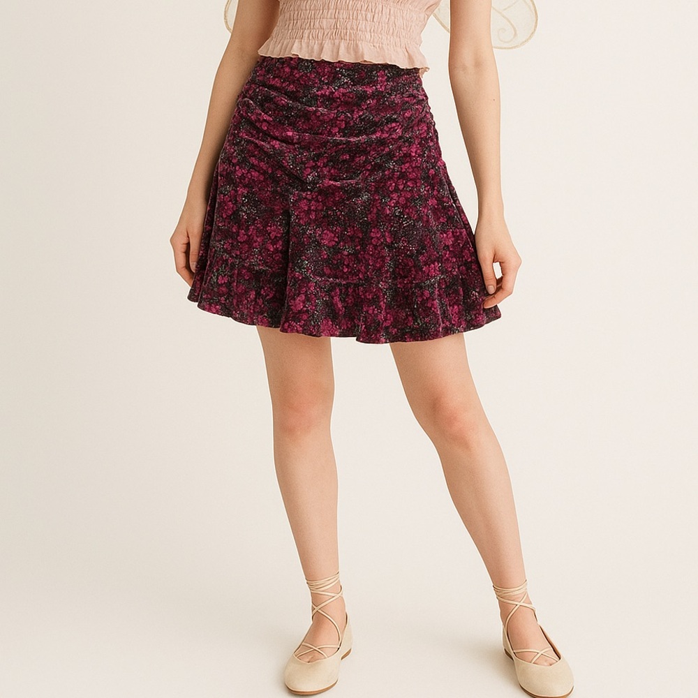 SO Floral Velvet Mini Skirt Ruched Ruffle Hem dark fairycore‎ size XS